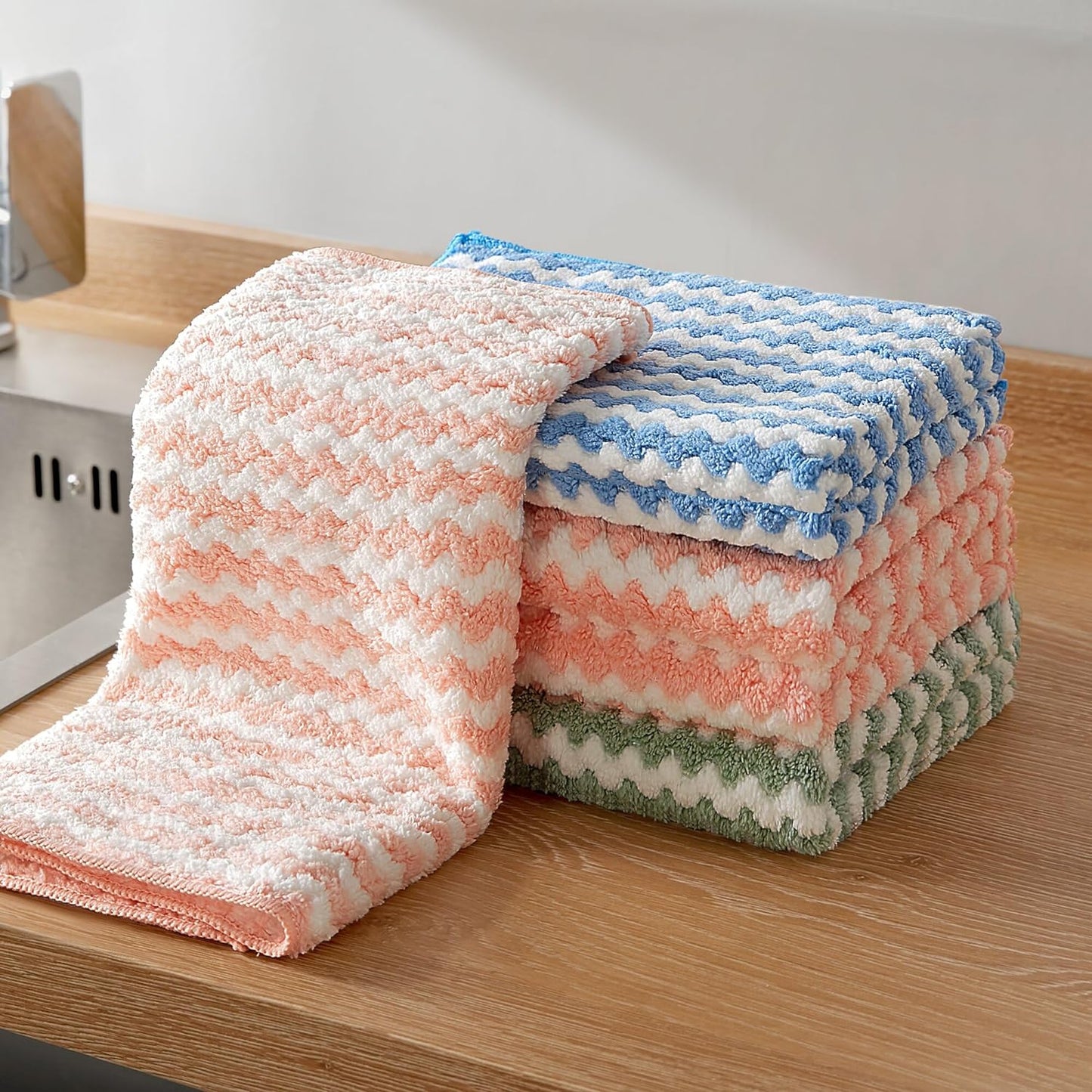 Microfiber Cleaning Cloth, All-Purpose Microfiber Towels, Absorbent Streak Free Lint Free Rags for Cleaningreusable and Washable Towels-5 Pack, Size 11.8 X 11.8 Inch